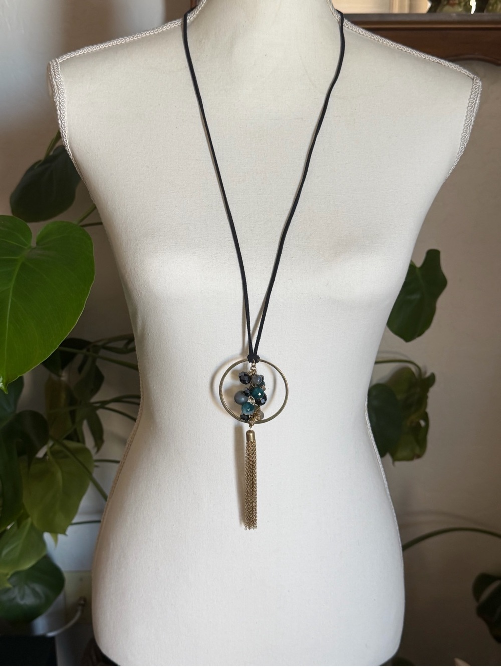 Vintage Teal & Gold Circle Pendant Chain Tassels Necklace